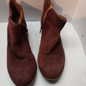 Lucky Brand Suede  Burgundy  7.5M= 37.5 Side Zipper Ankle Boots Booties